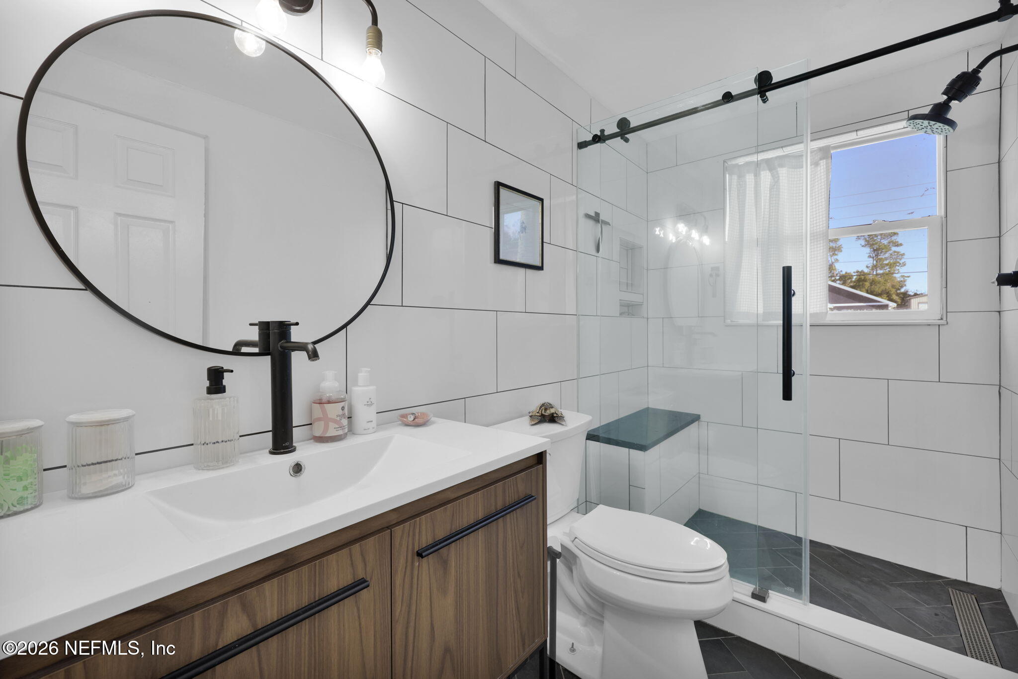 5818 HECKSCHER Drive