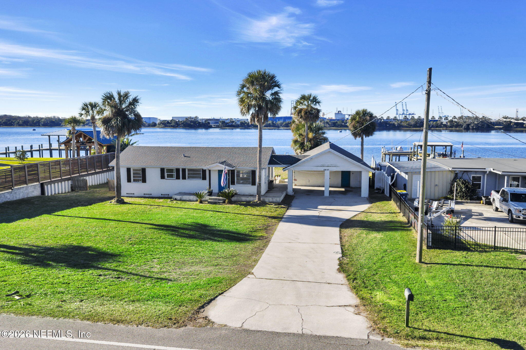 5818 HECKSCHER Drive