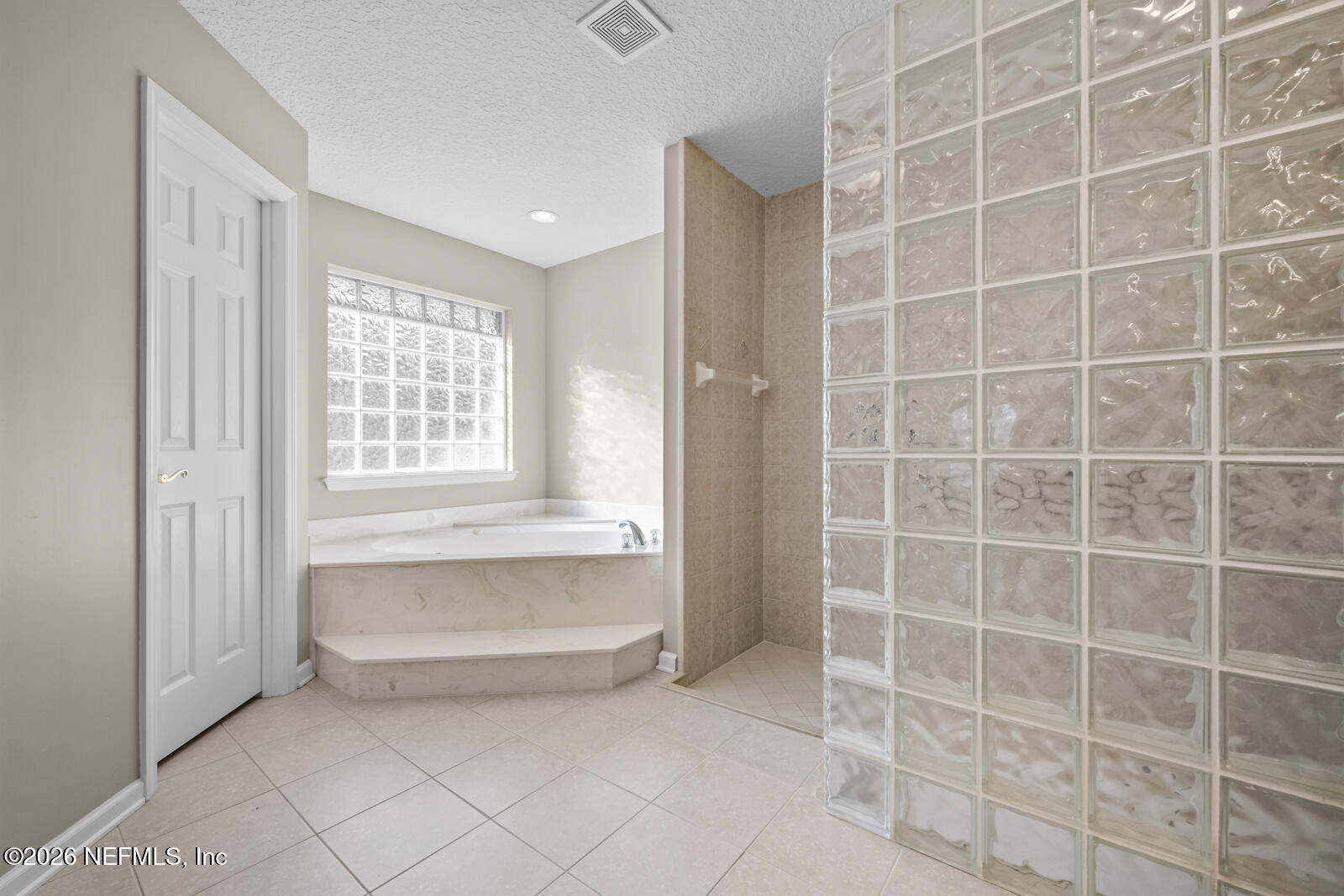 1240 BEEKMAN Drive
