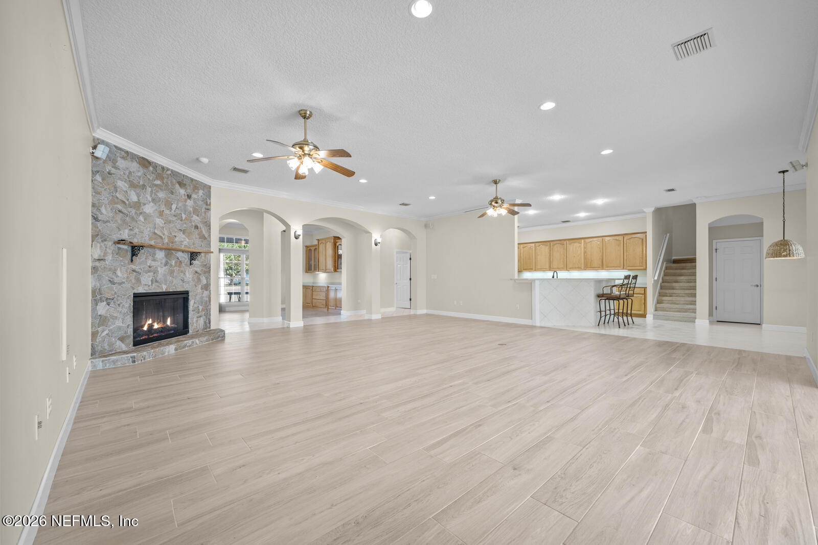 1240 BEEKMAN Drive