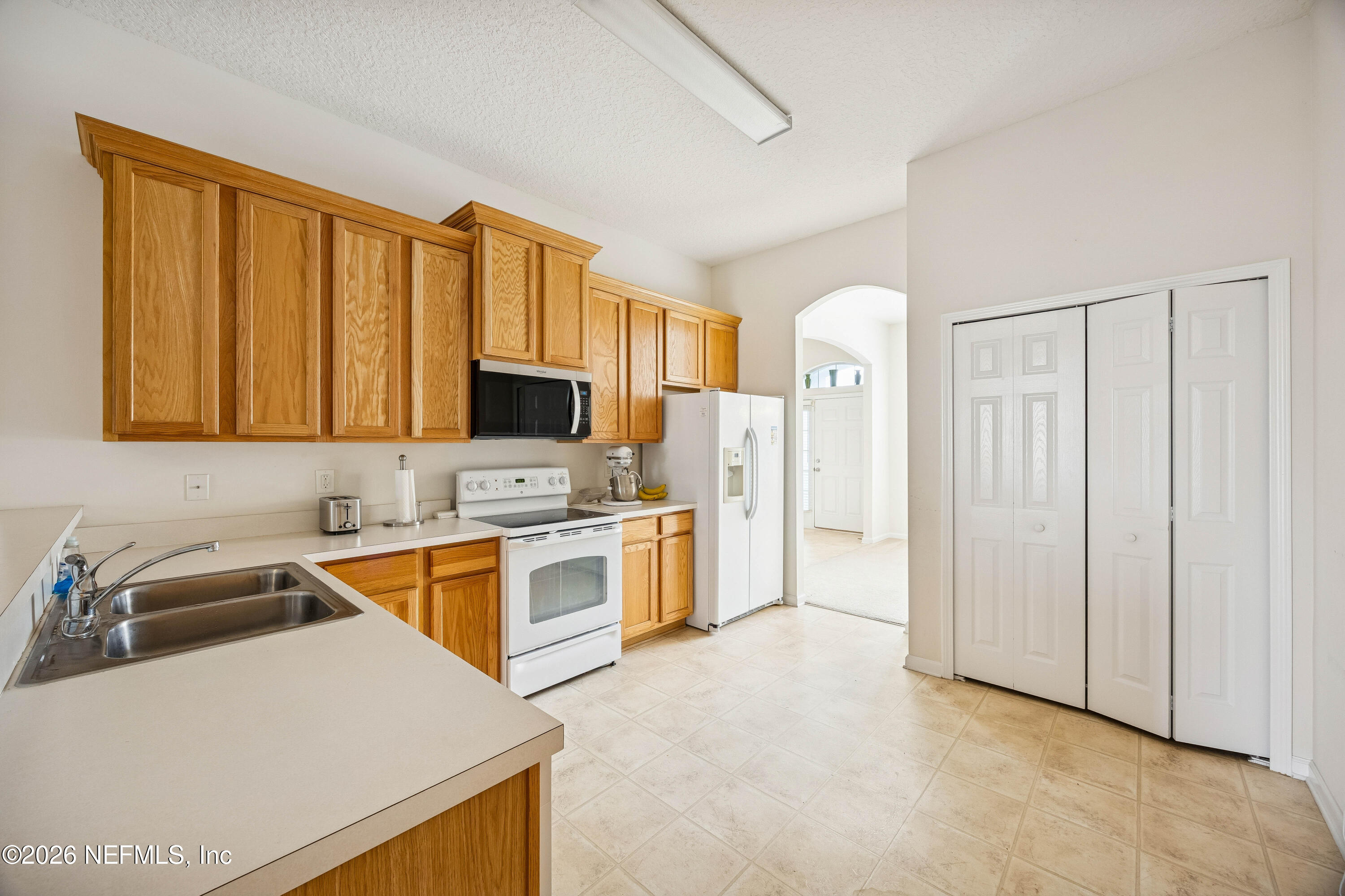 5195 JOHNSON LAKE Court