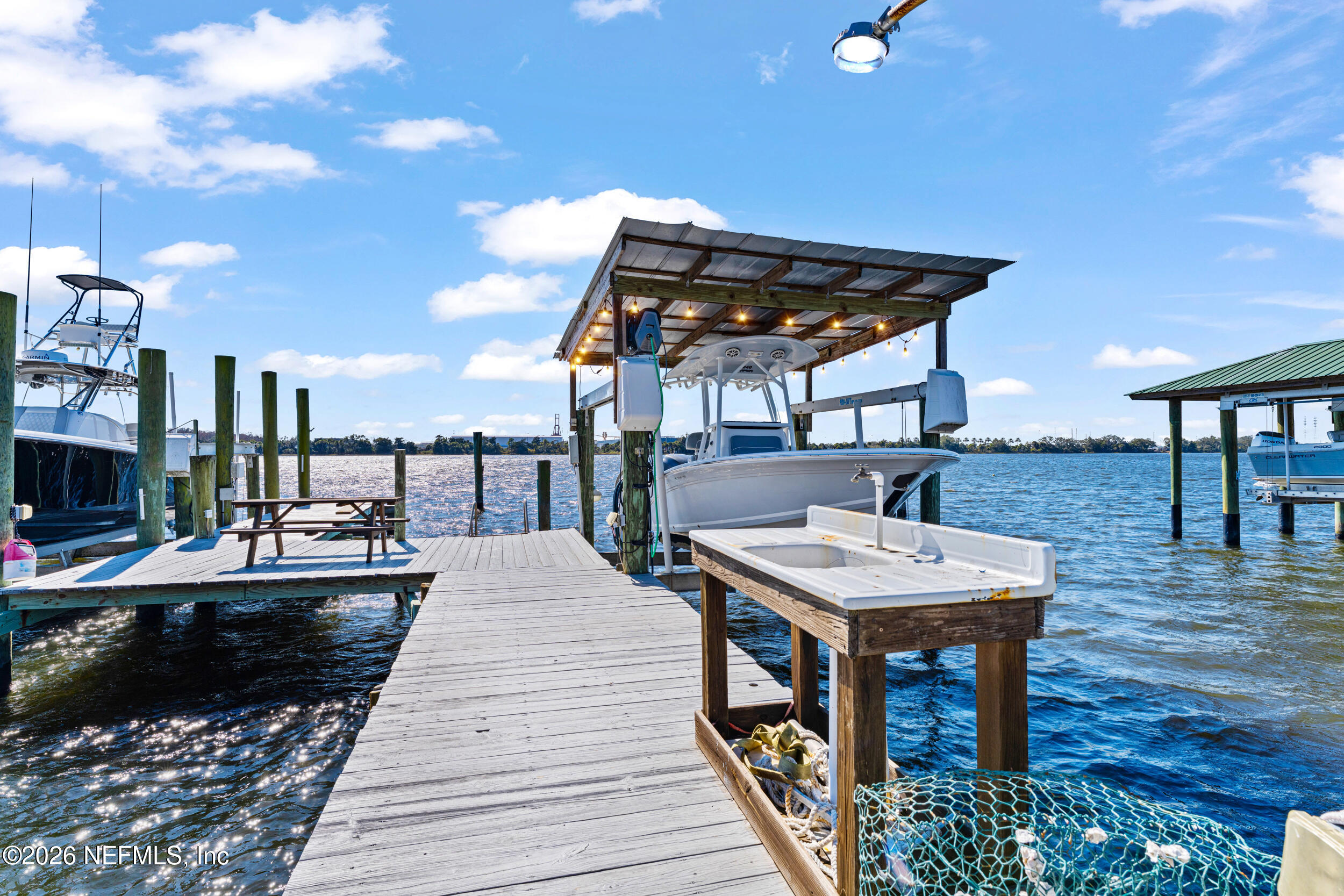 5992 HECKSCHER Drive