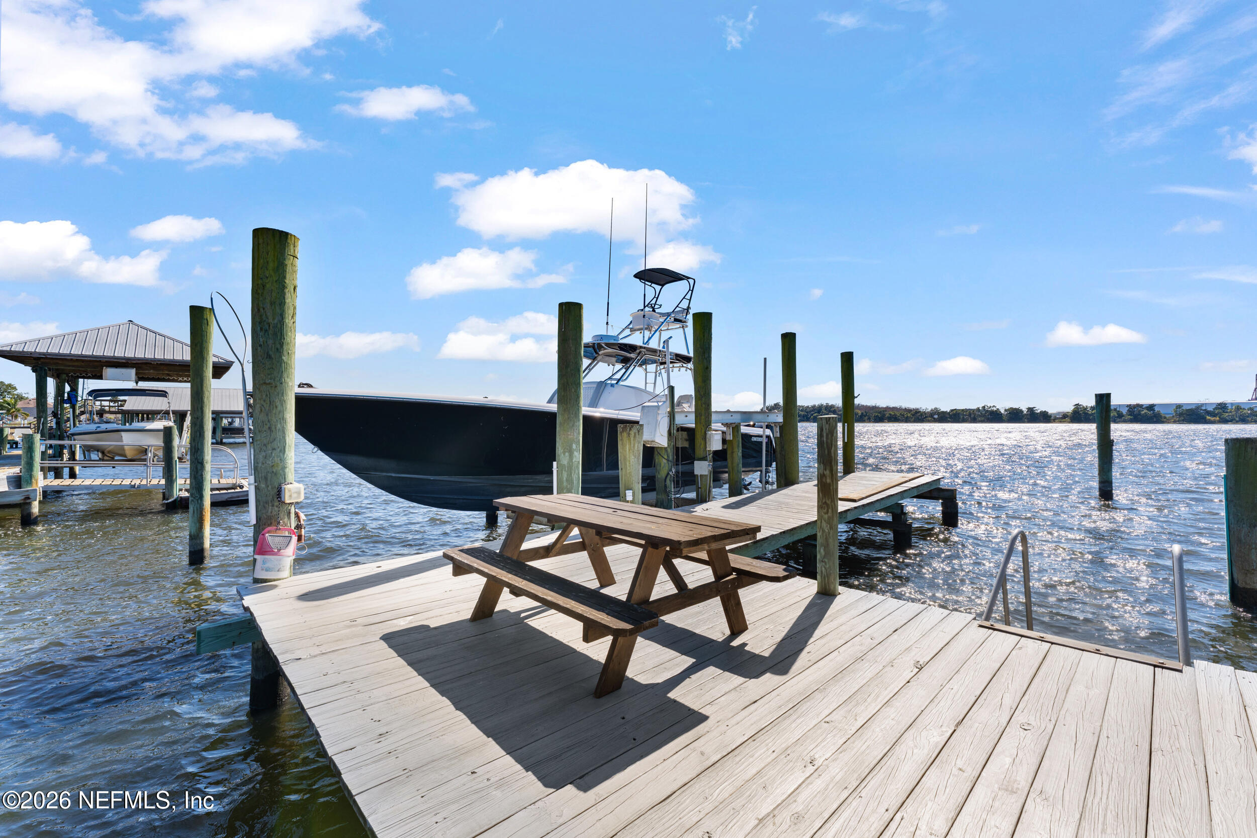 5992 HECKSCHER Drive