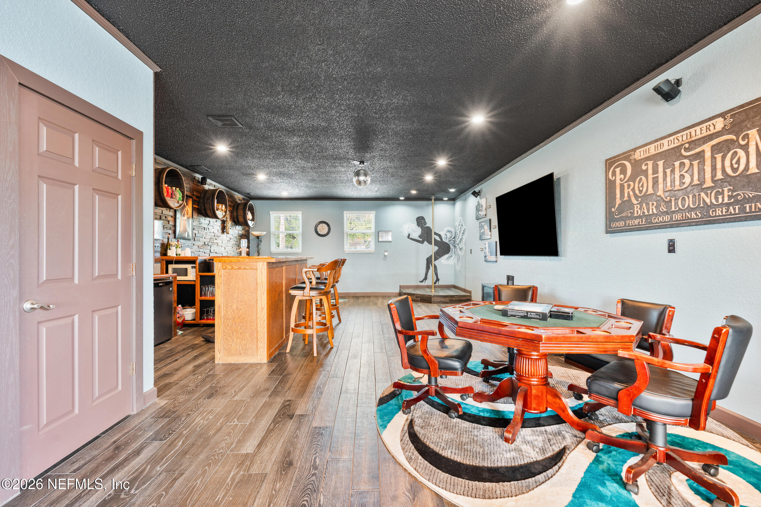 5992 HECKSCHER Drive