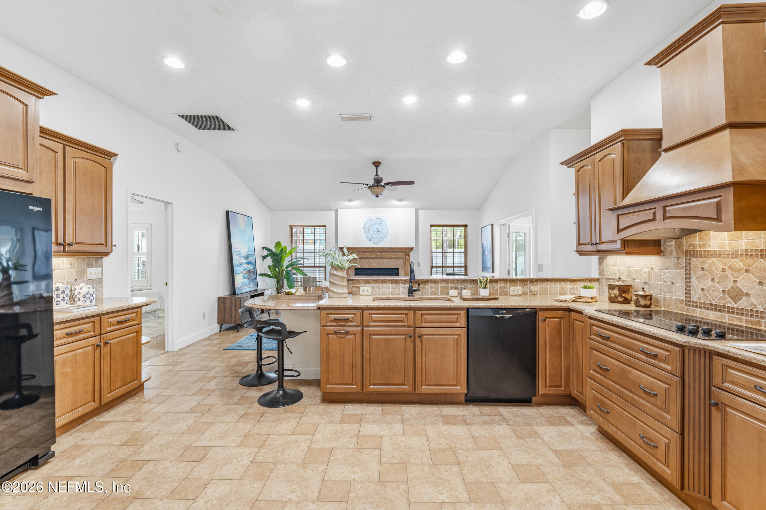 6656 RIVERCREST Drive