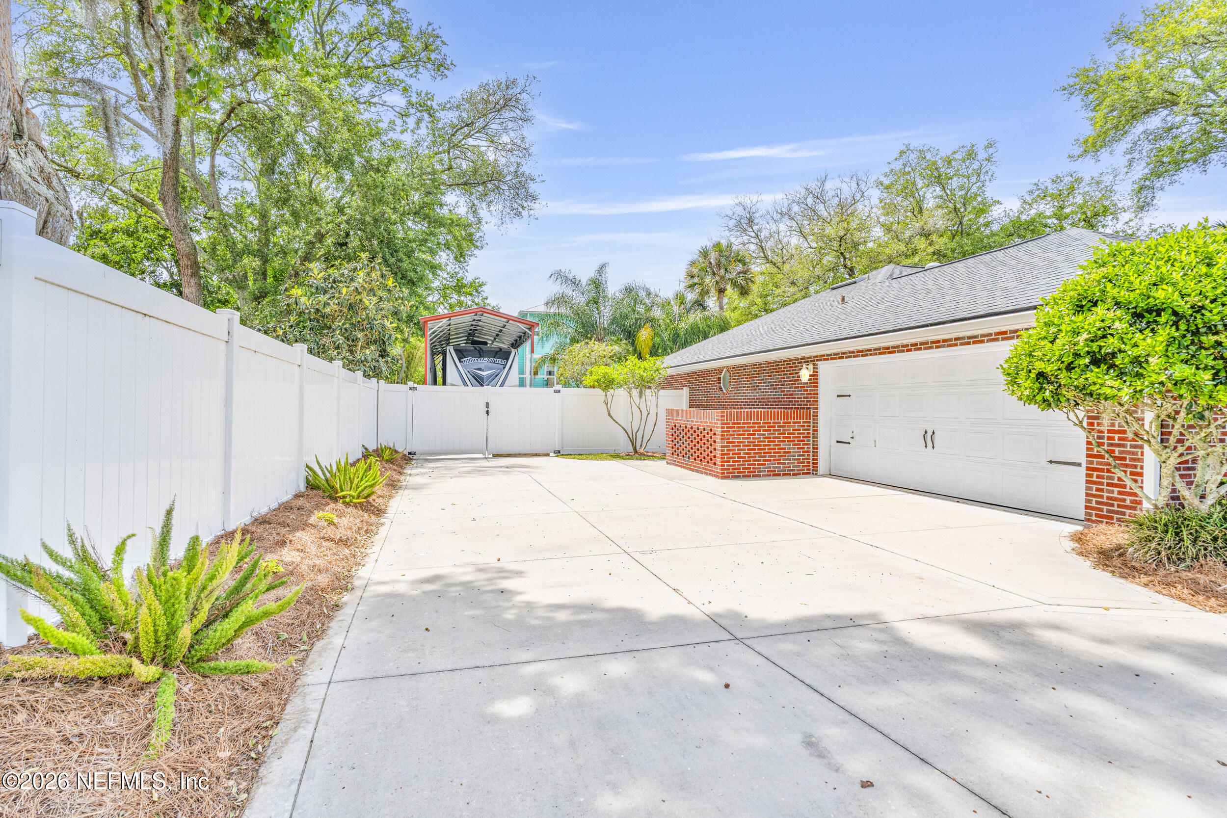 6656 RIVERCREST Drive