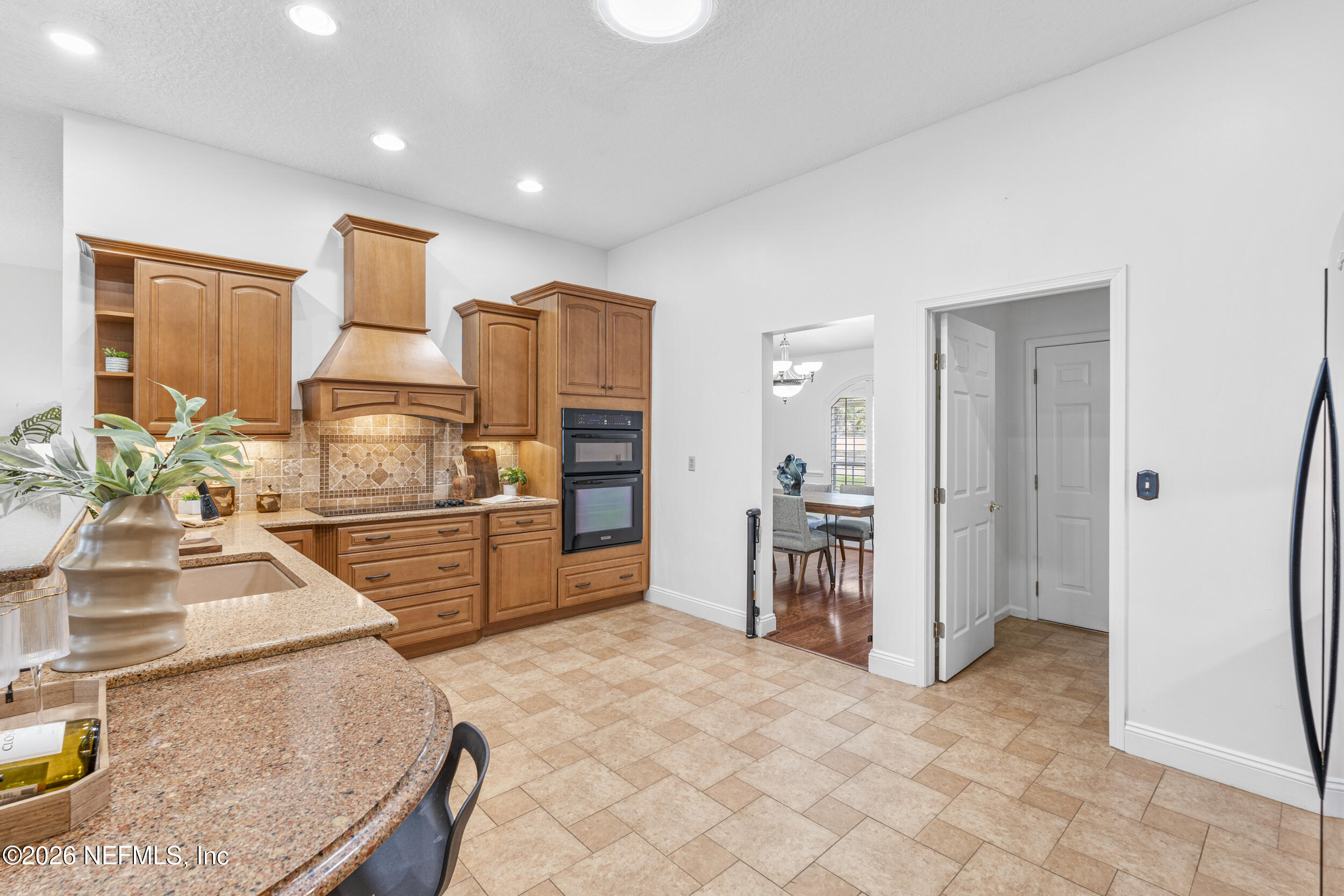 6656 RIVERCREST Drive