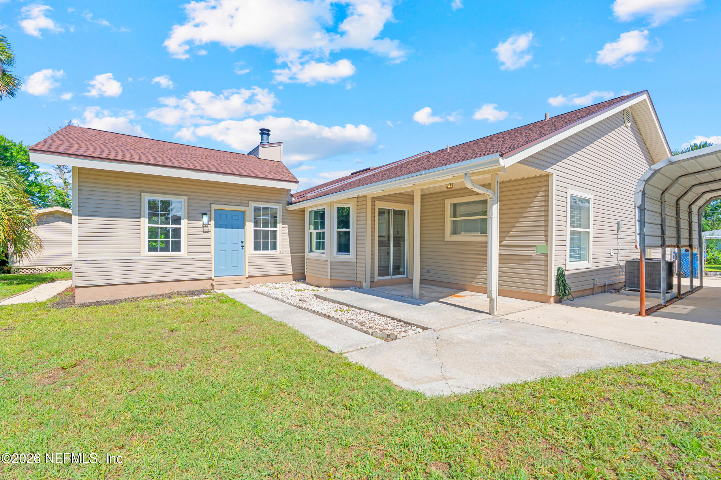 7047 RIVERCREST Drive