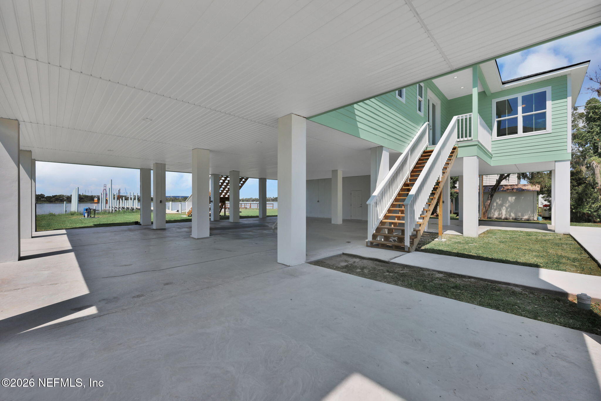 6030 HECKSCHER Drive