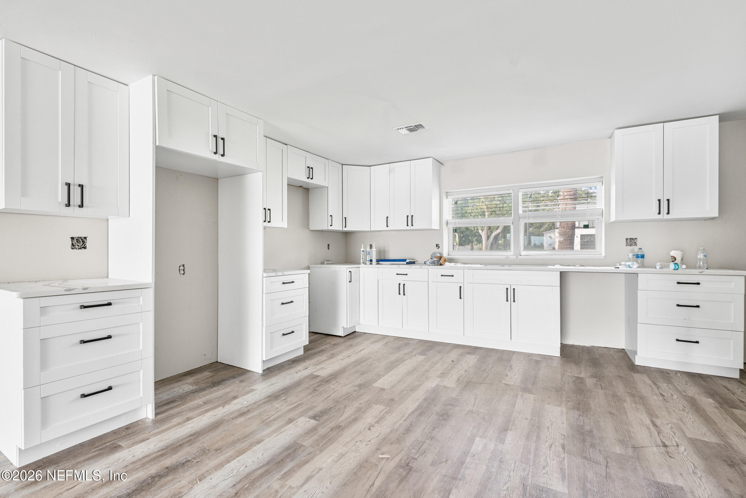 5764 HECKSCHER Drive