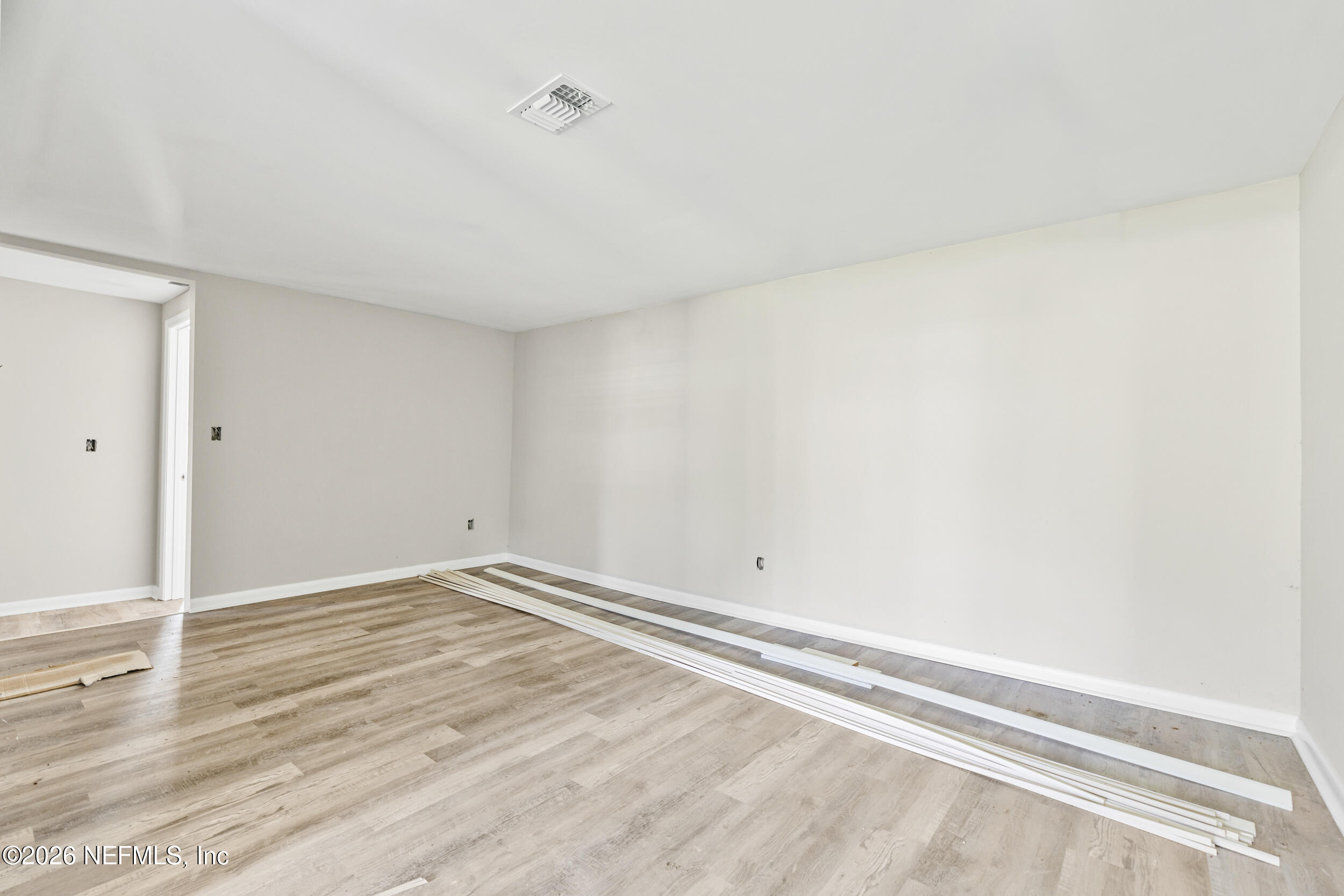 5764 HECKSCHER Drive