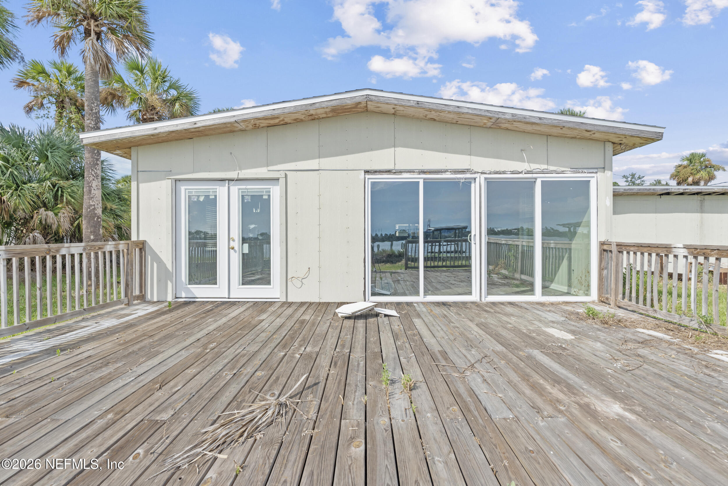 5764 HECKSCHER Drive
