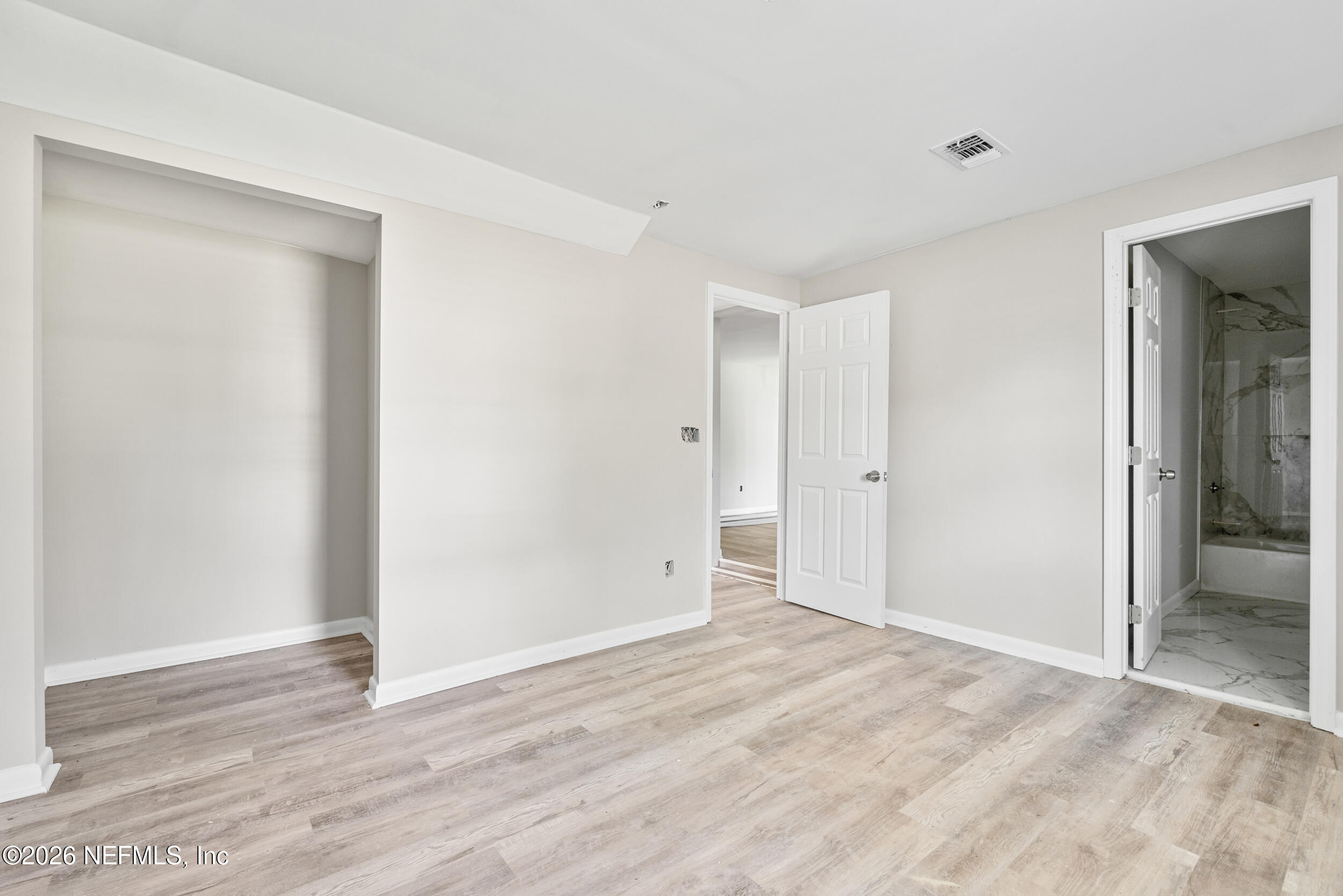 5764 HECKSCHER Drive