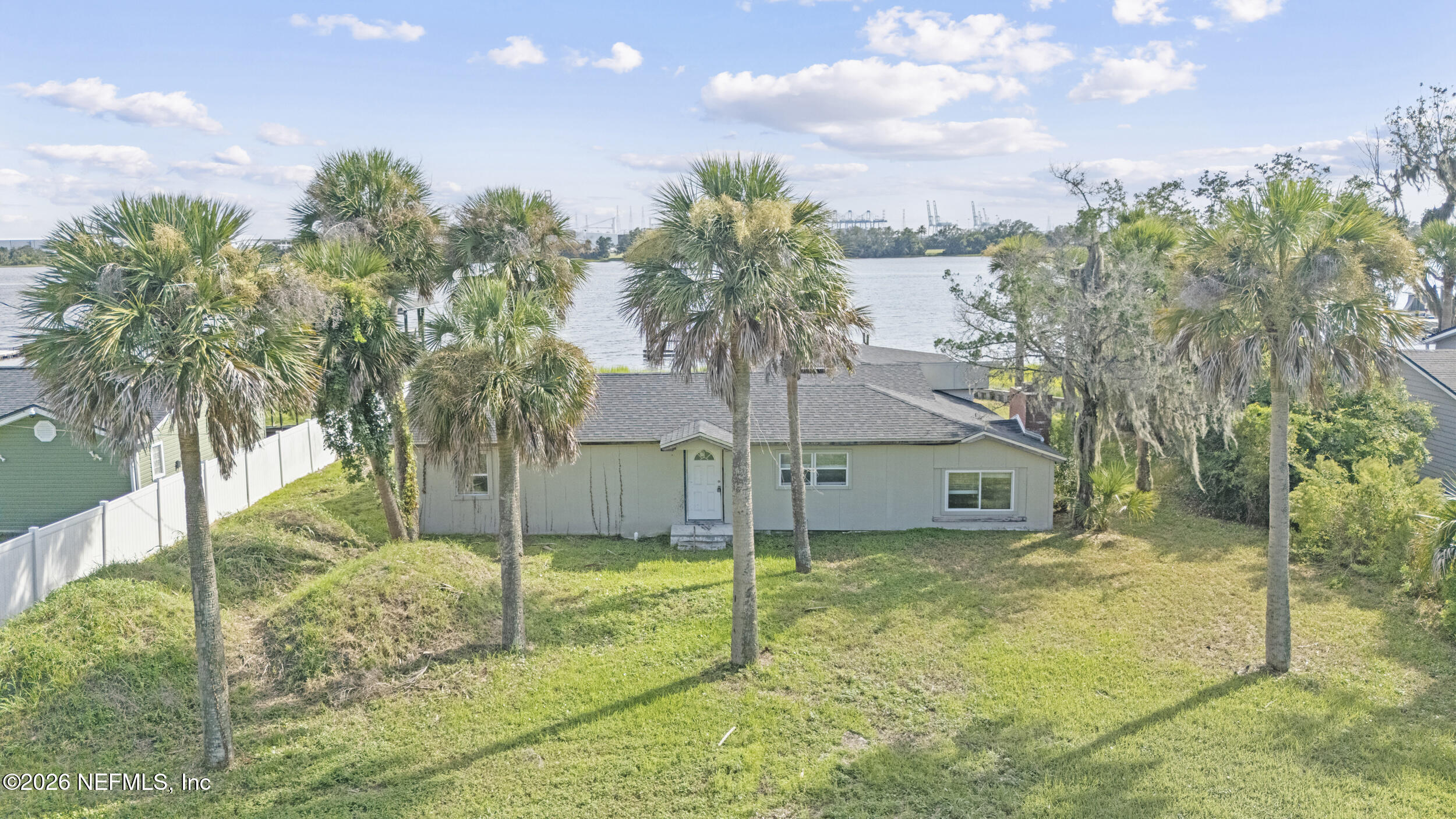 5764 HECKSCHER Drive