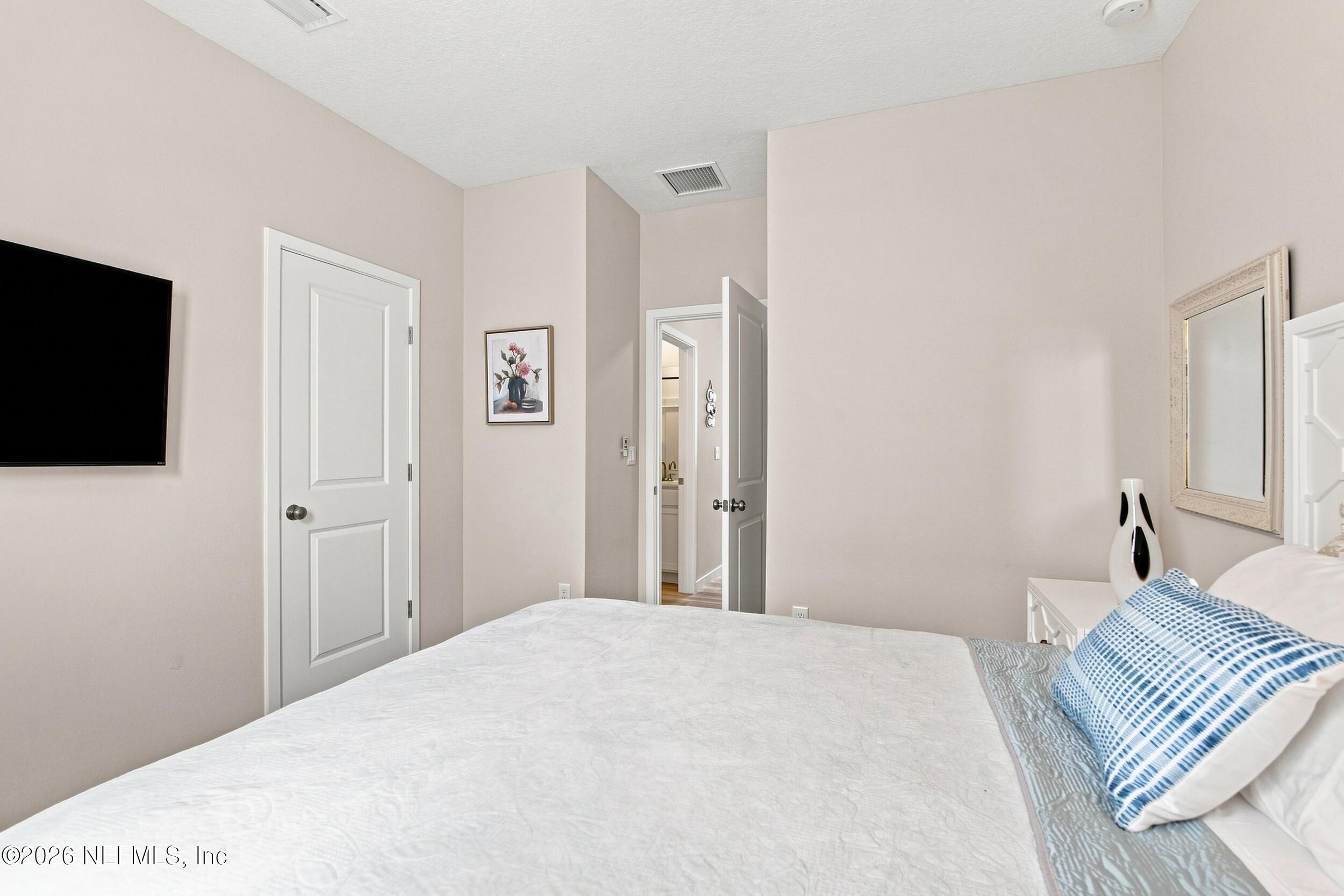95967 SURREY Place