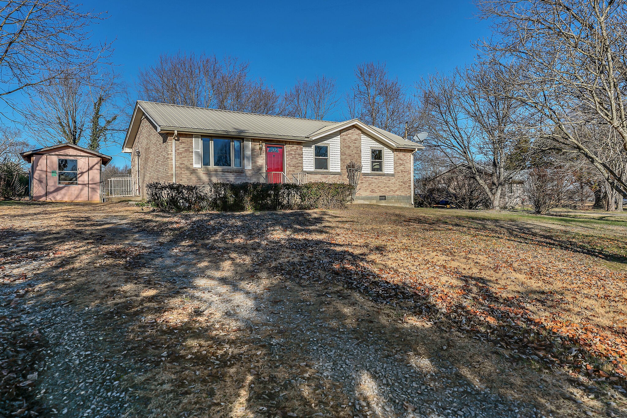 7105 Hall Ln