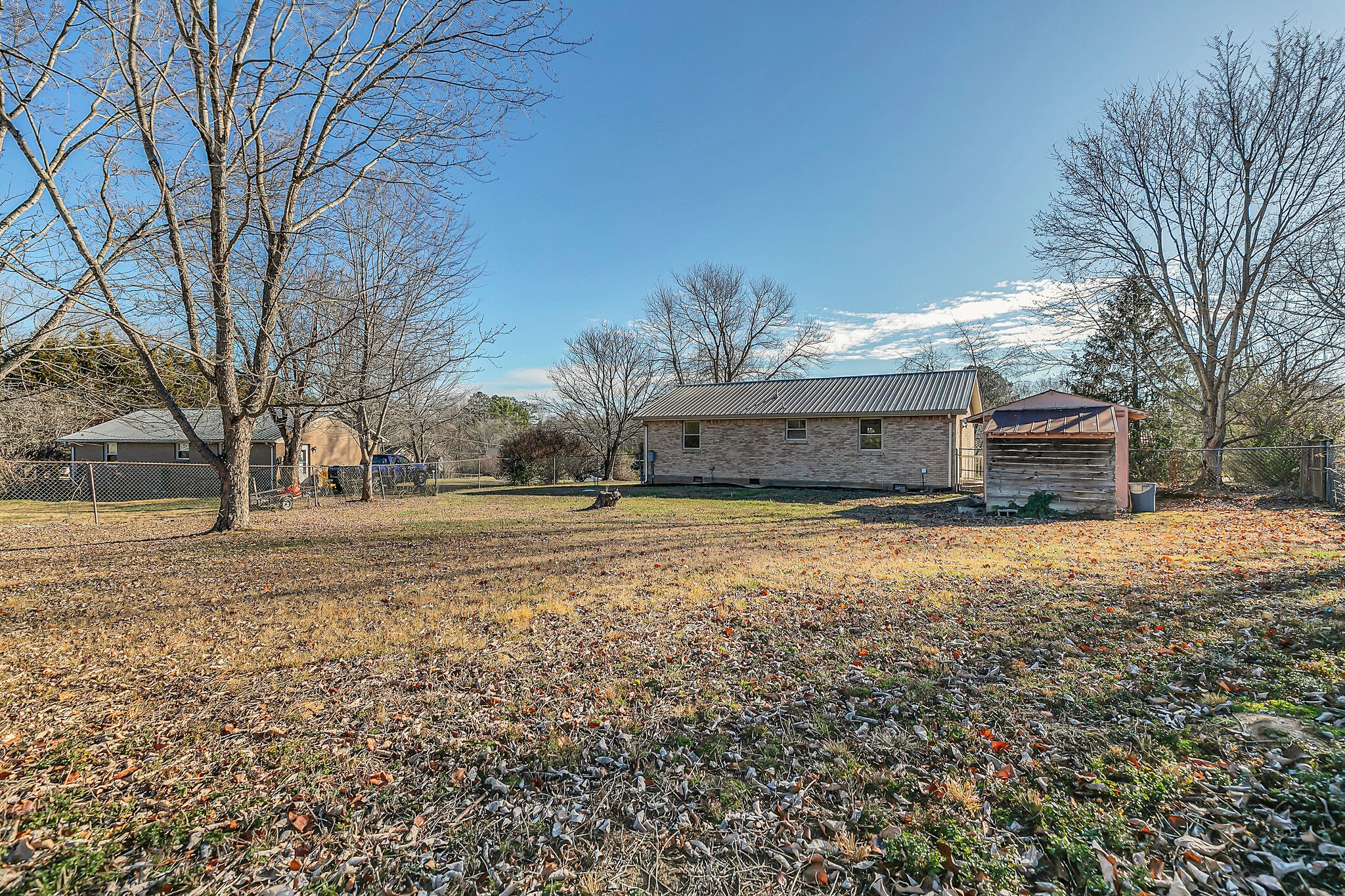 7105 Hall Ln