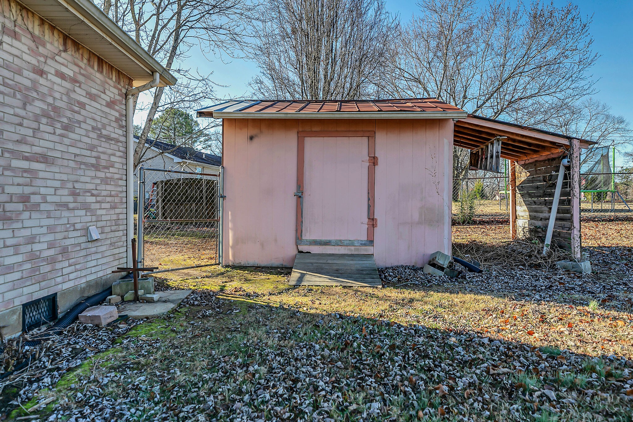 7105 Hall Ln