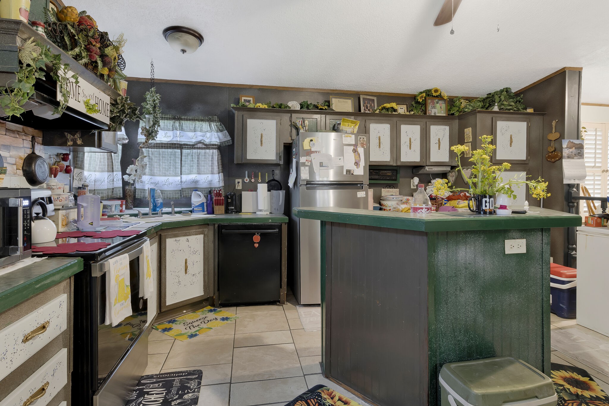 3209 Manley Dr