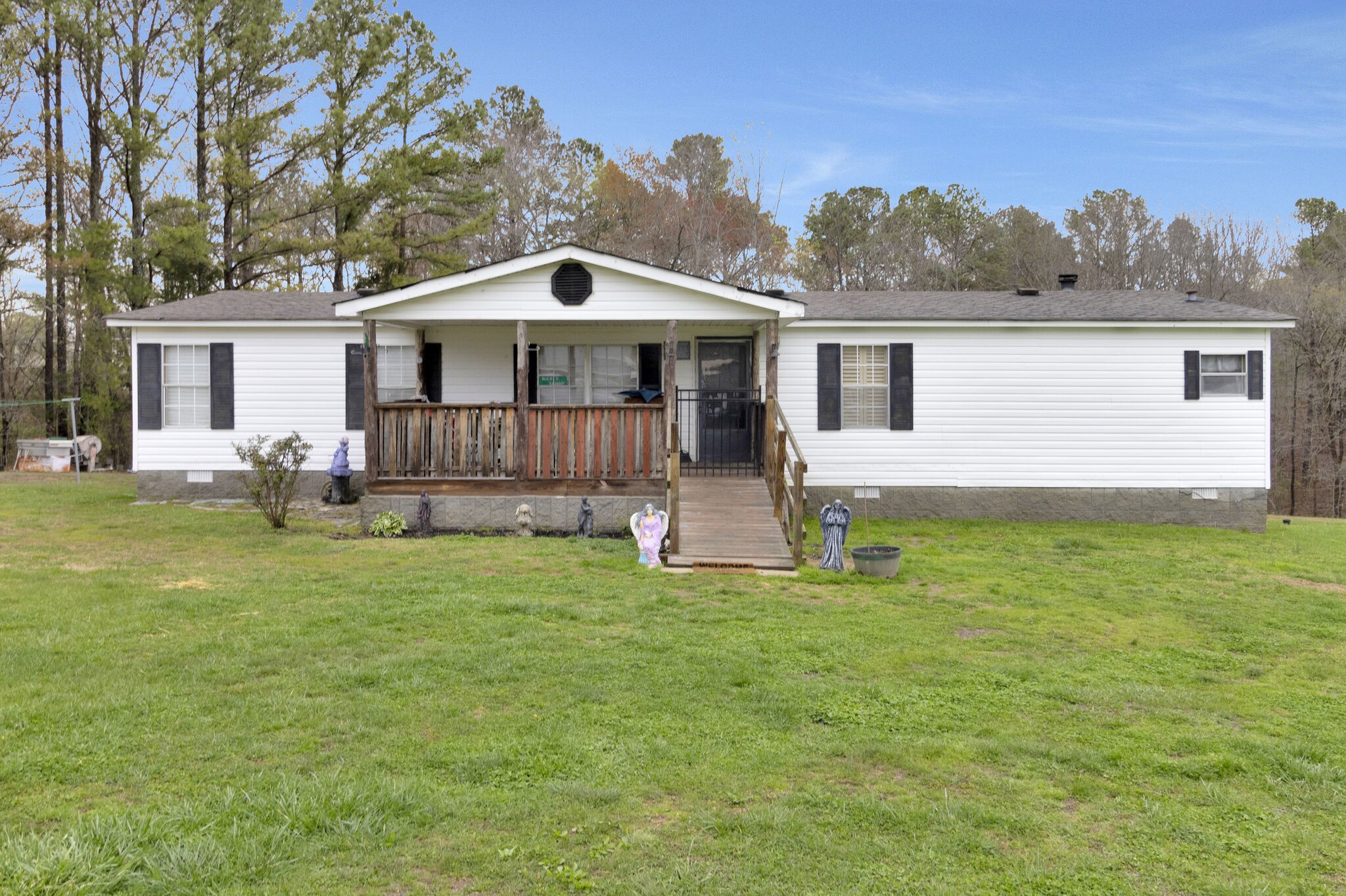 3209 Manley Dr