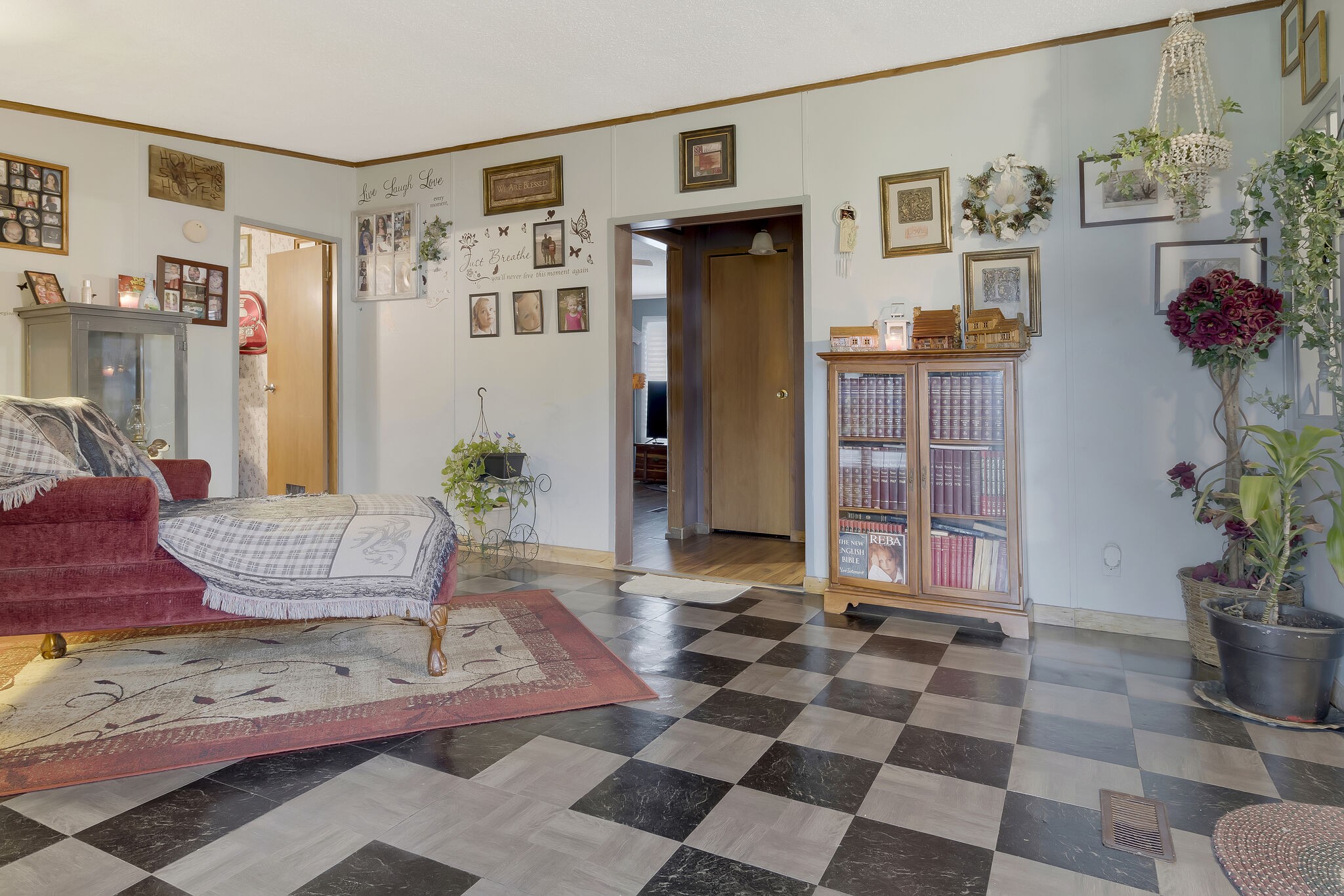 3209 Manley Dr