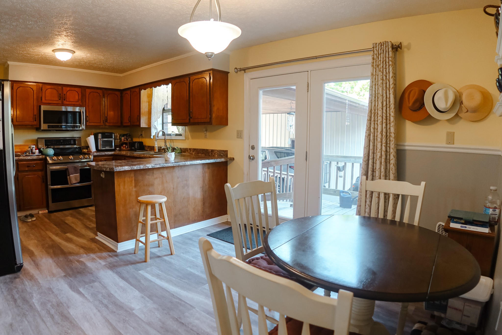 305 Highway 49