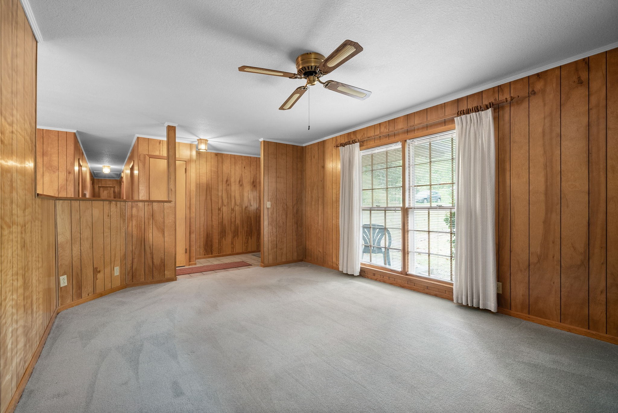 640 Dogwood Dr