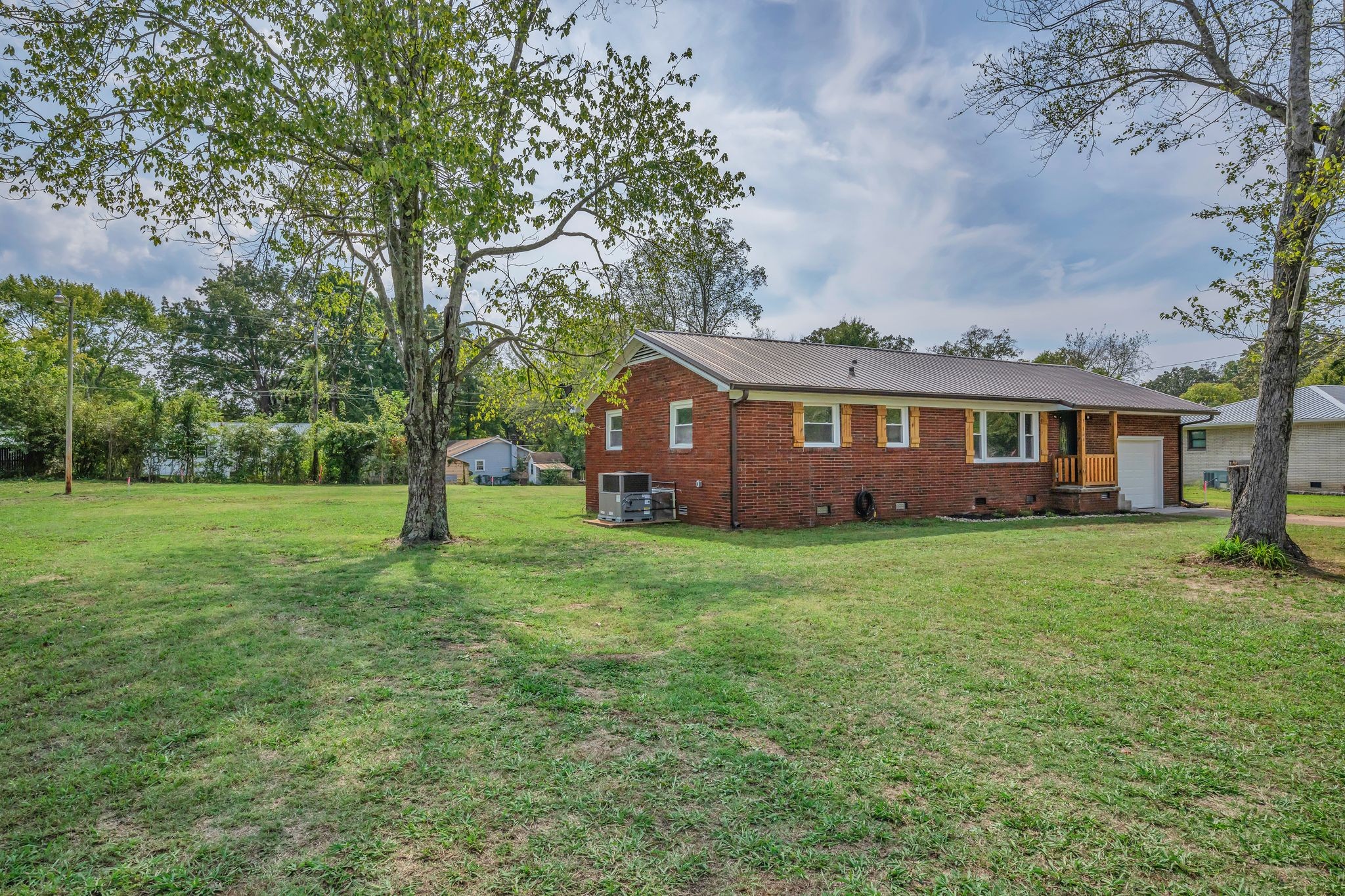 144 Park Cir