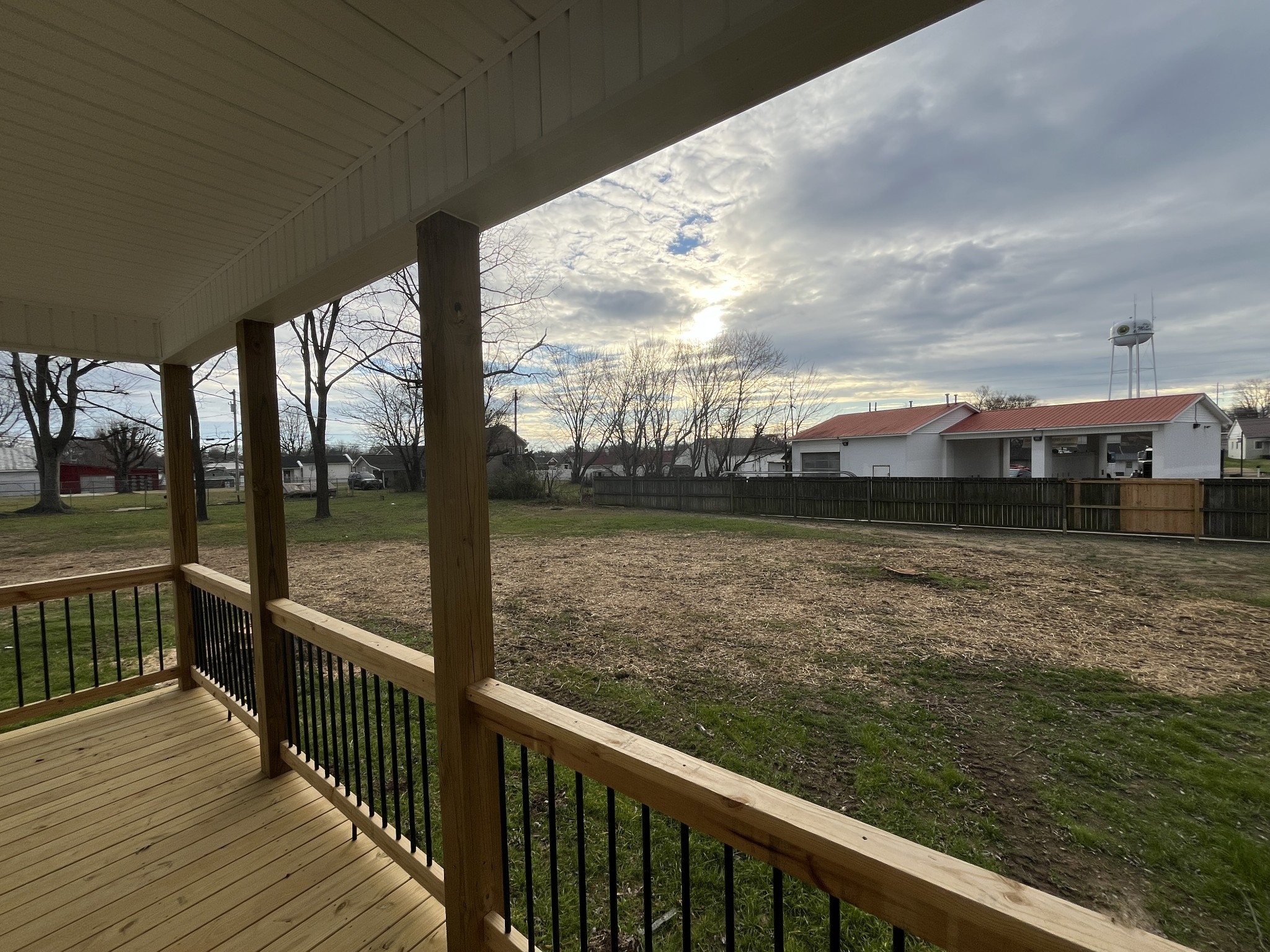 39 Railroad St, S