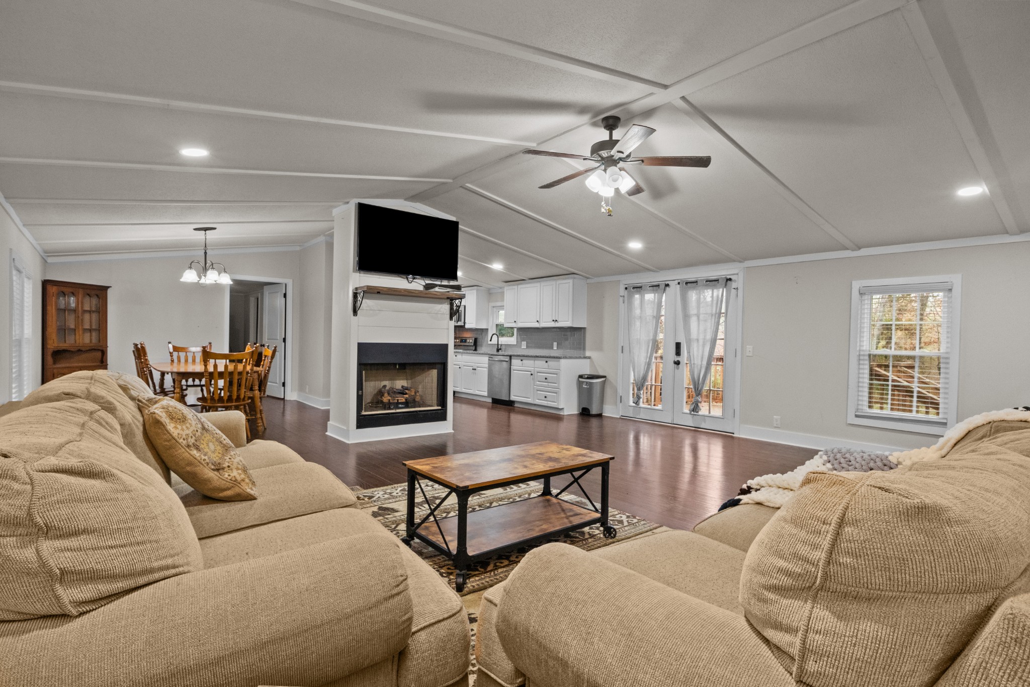 3770 Highway 70, W