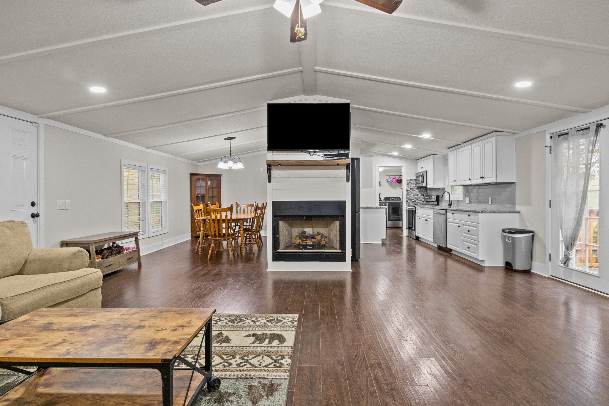 3770 Highway 70, W