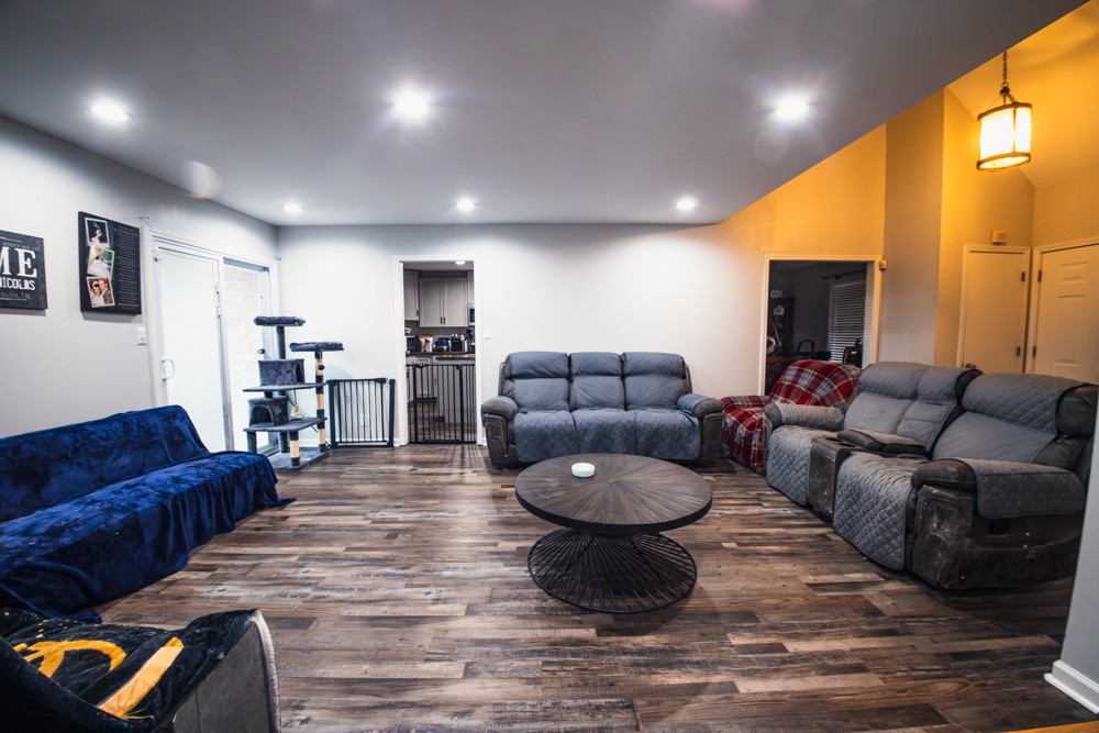 242 Hawkins Rd