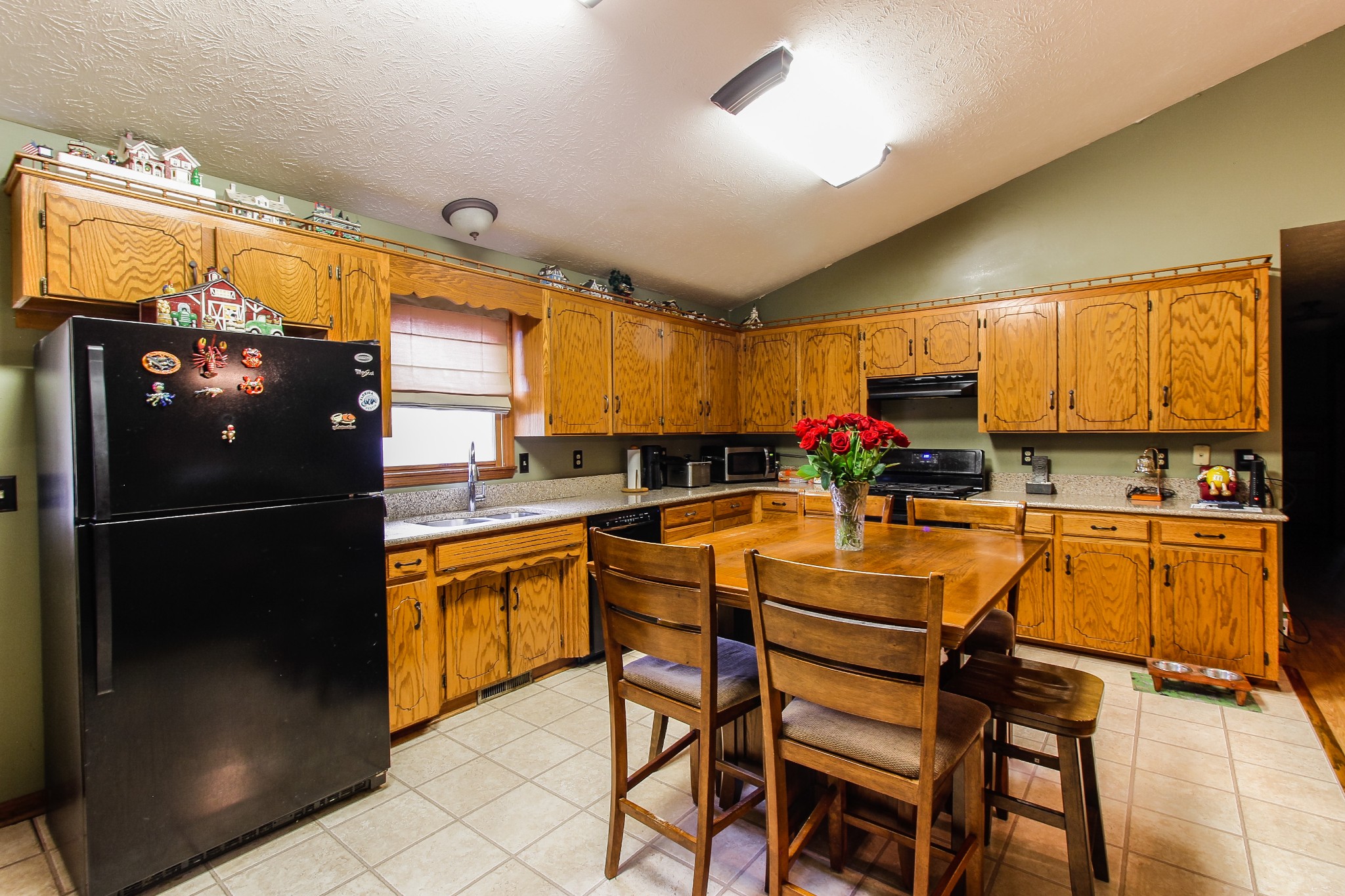 215 Lyles Rd