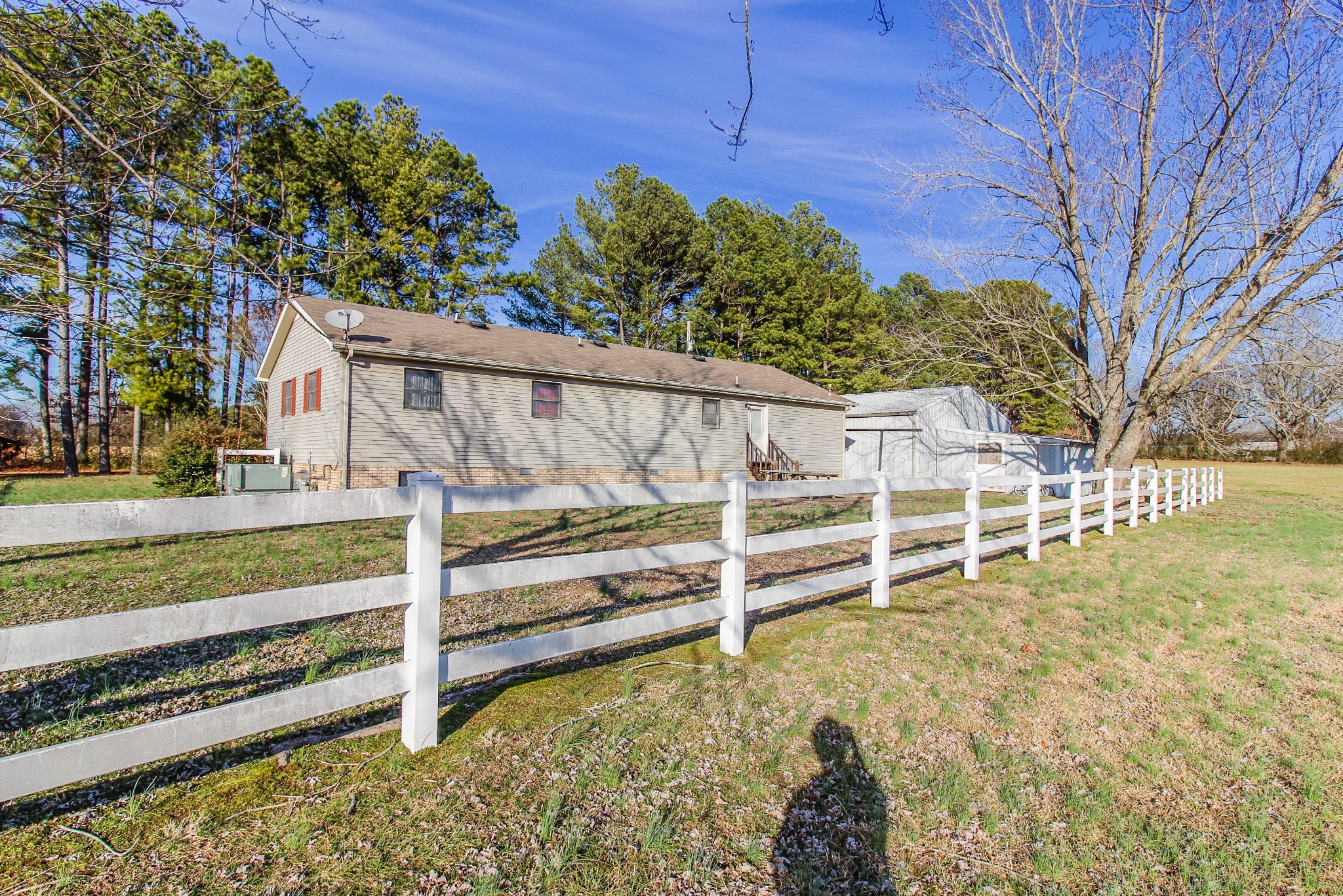 215 Lyles Rd
