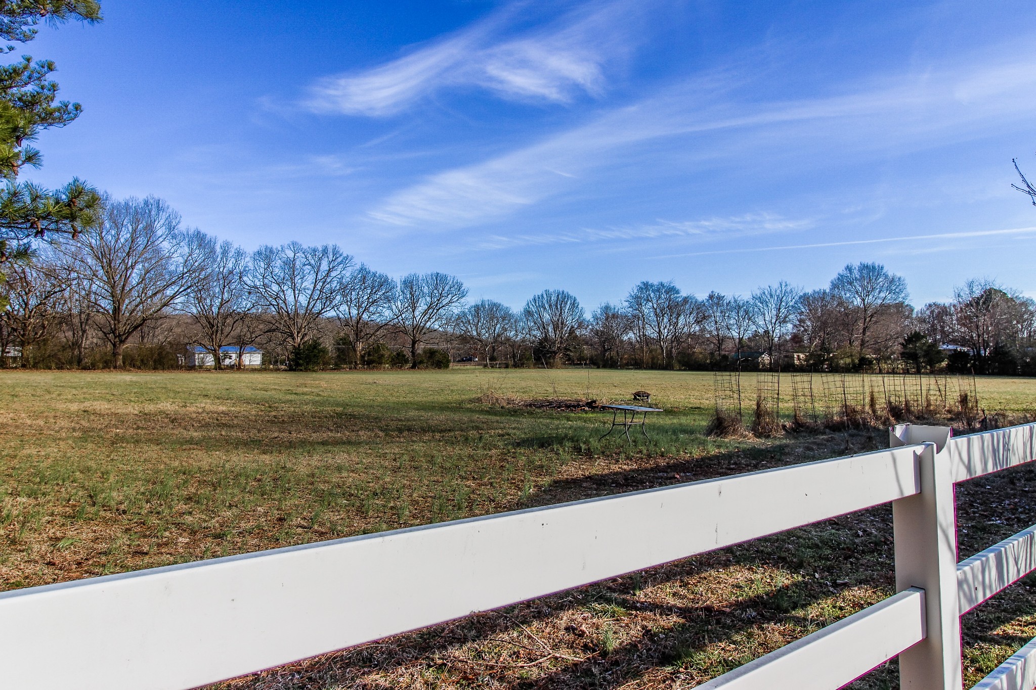 215 Lyles Rd
