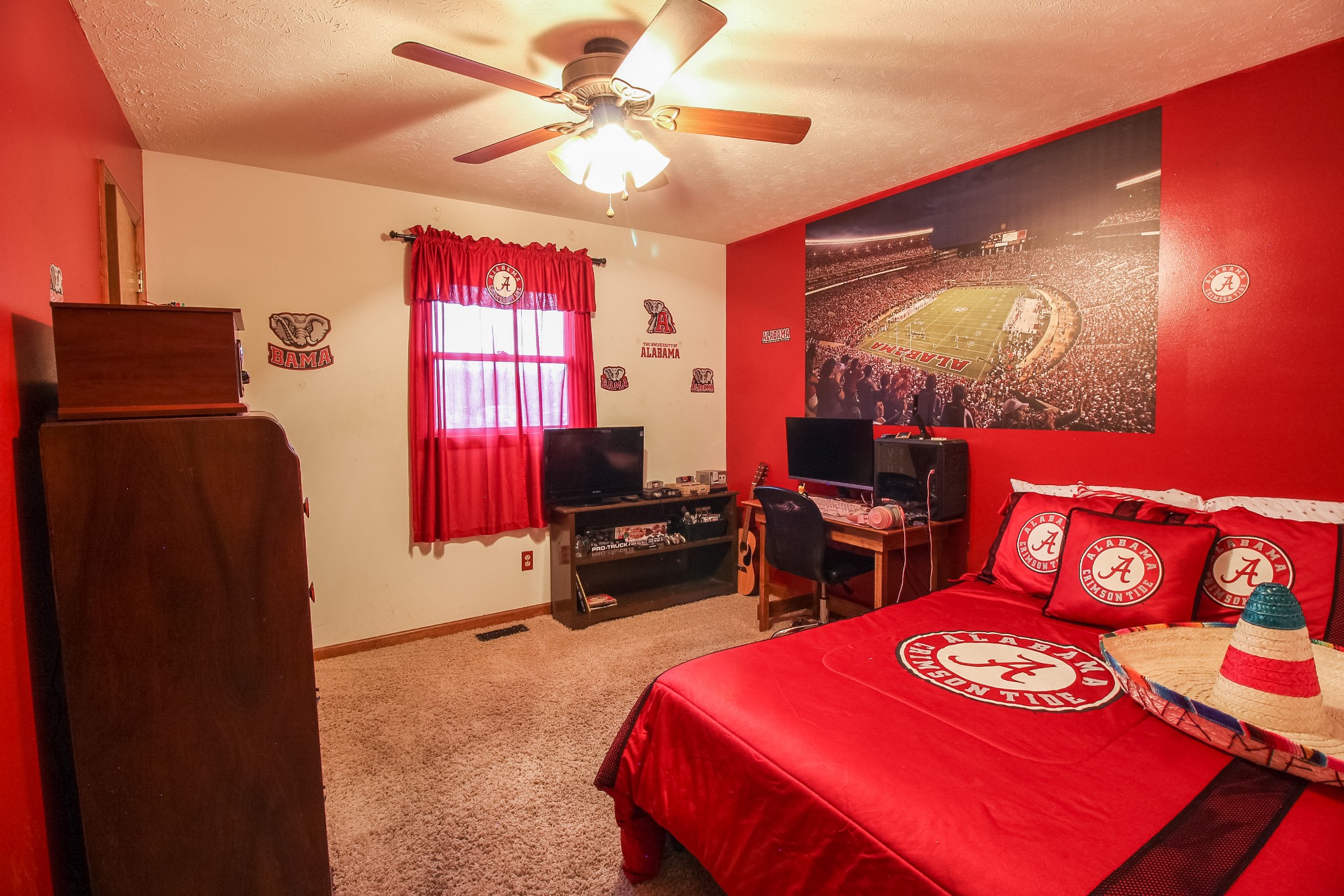 215 Lyles Rd
