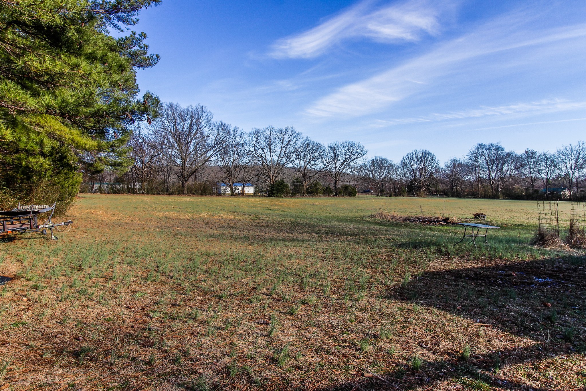 215 Lyles Rd