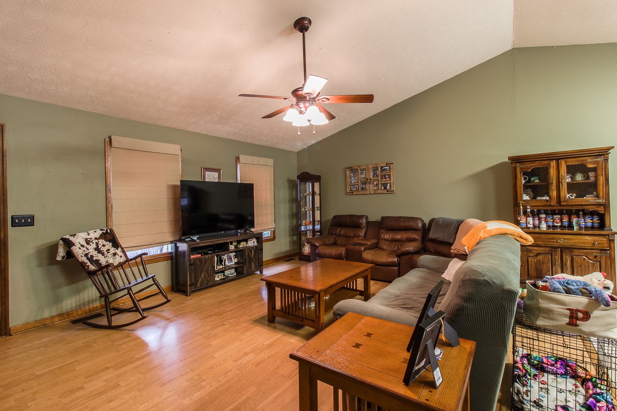 215 Lyles Rd