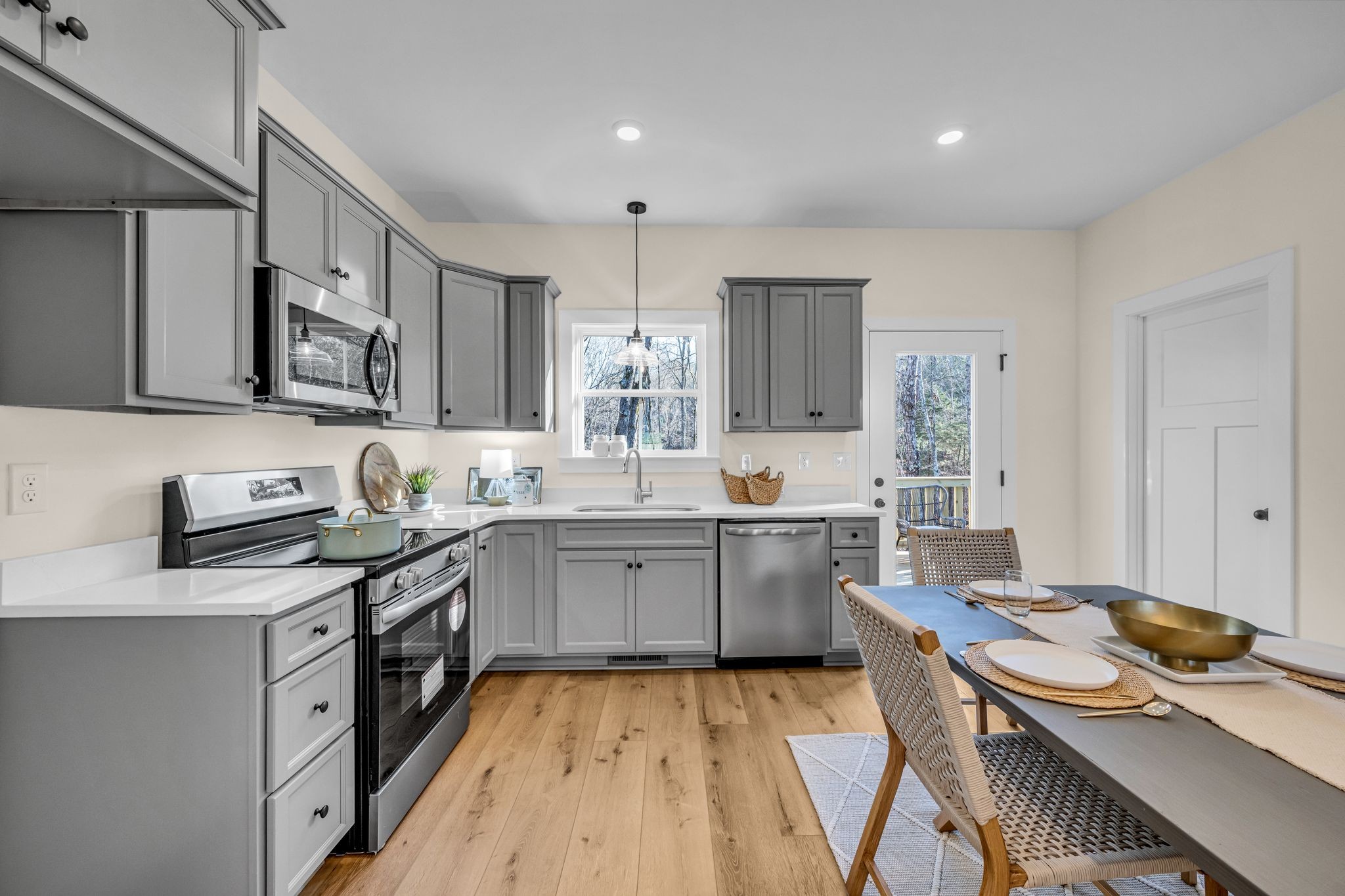 1296 Old County House Road