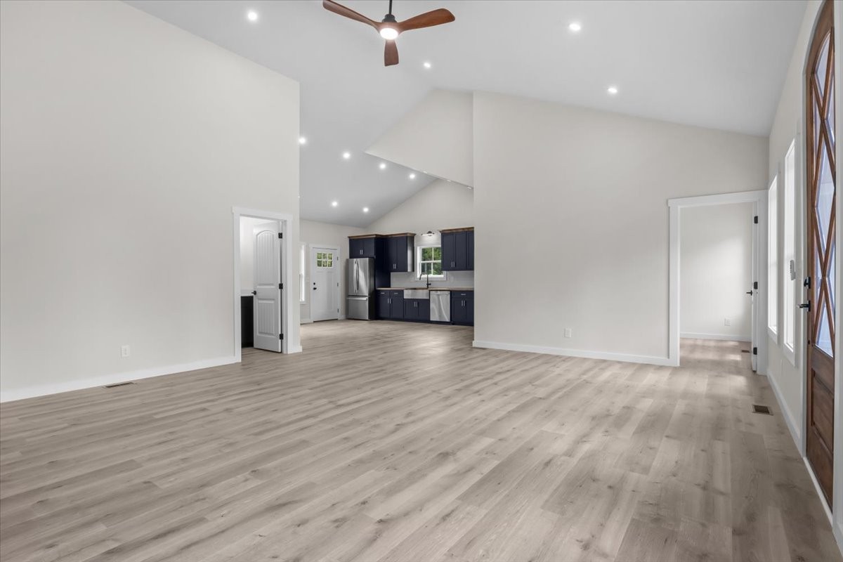 123 Thicket Ln