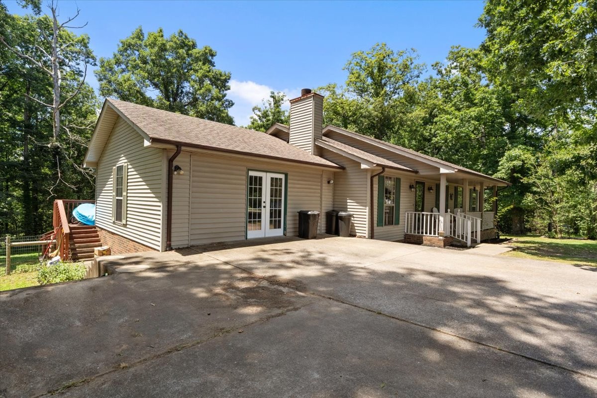 169 Oak Crest Dr