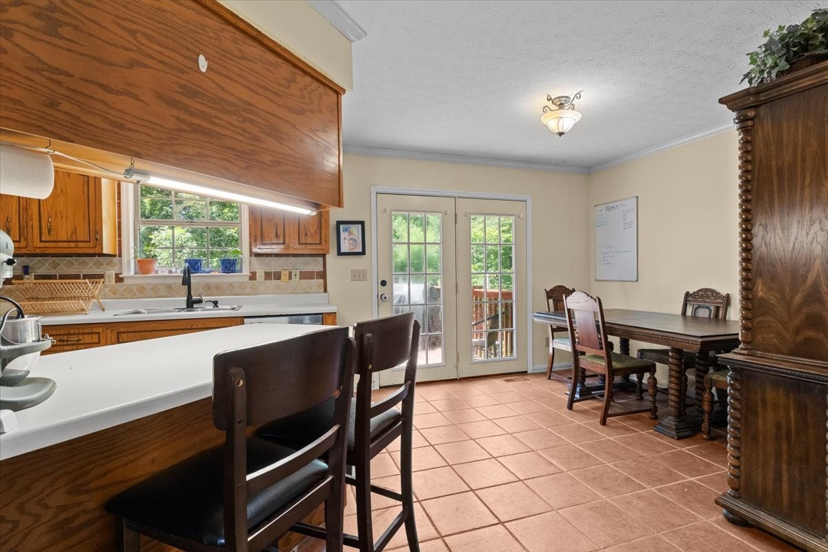 169 Oak Crest Dr