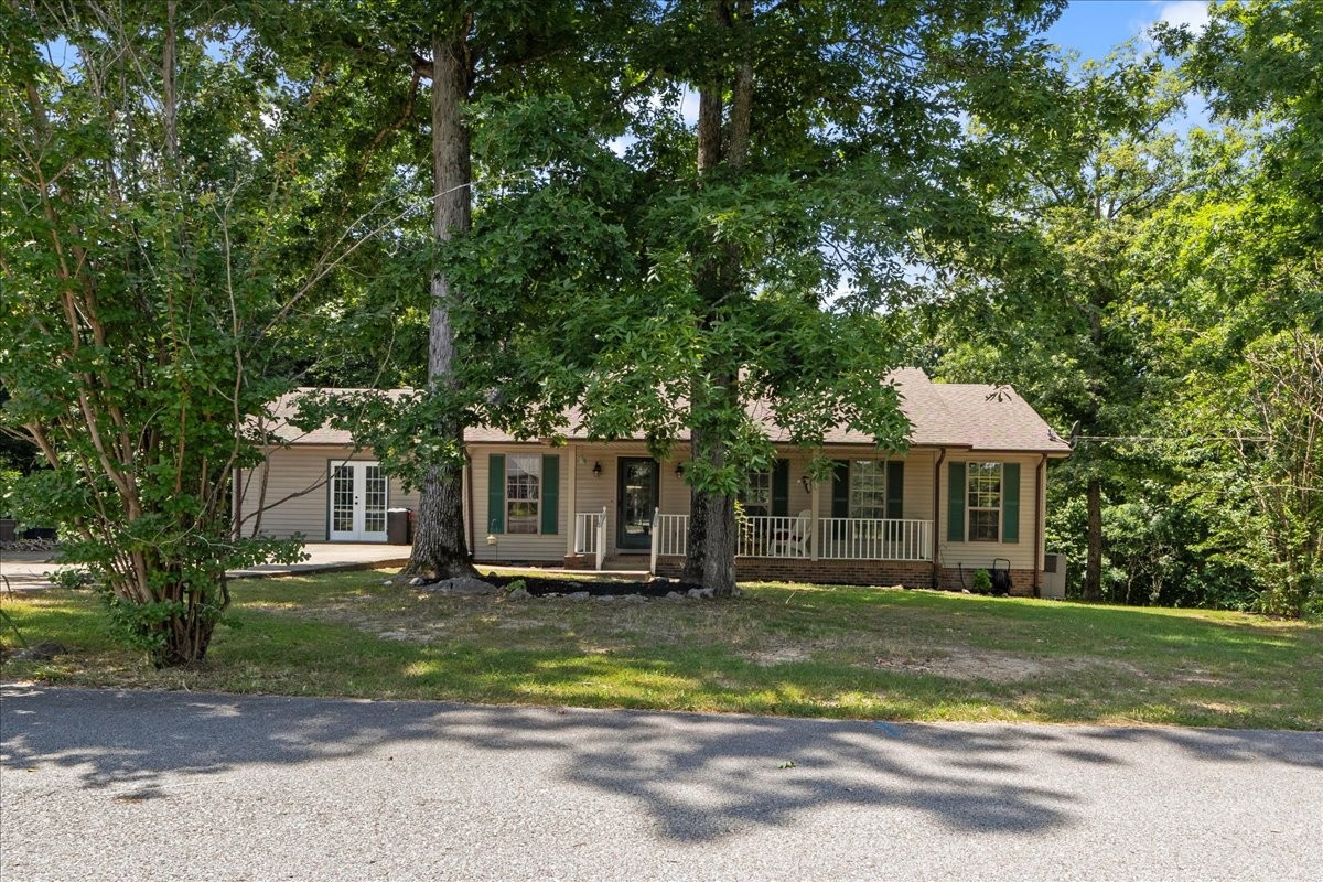 169 Oak Crest Dr