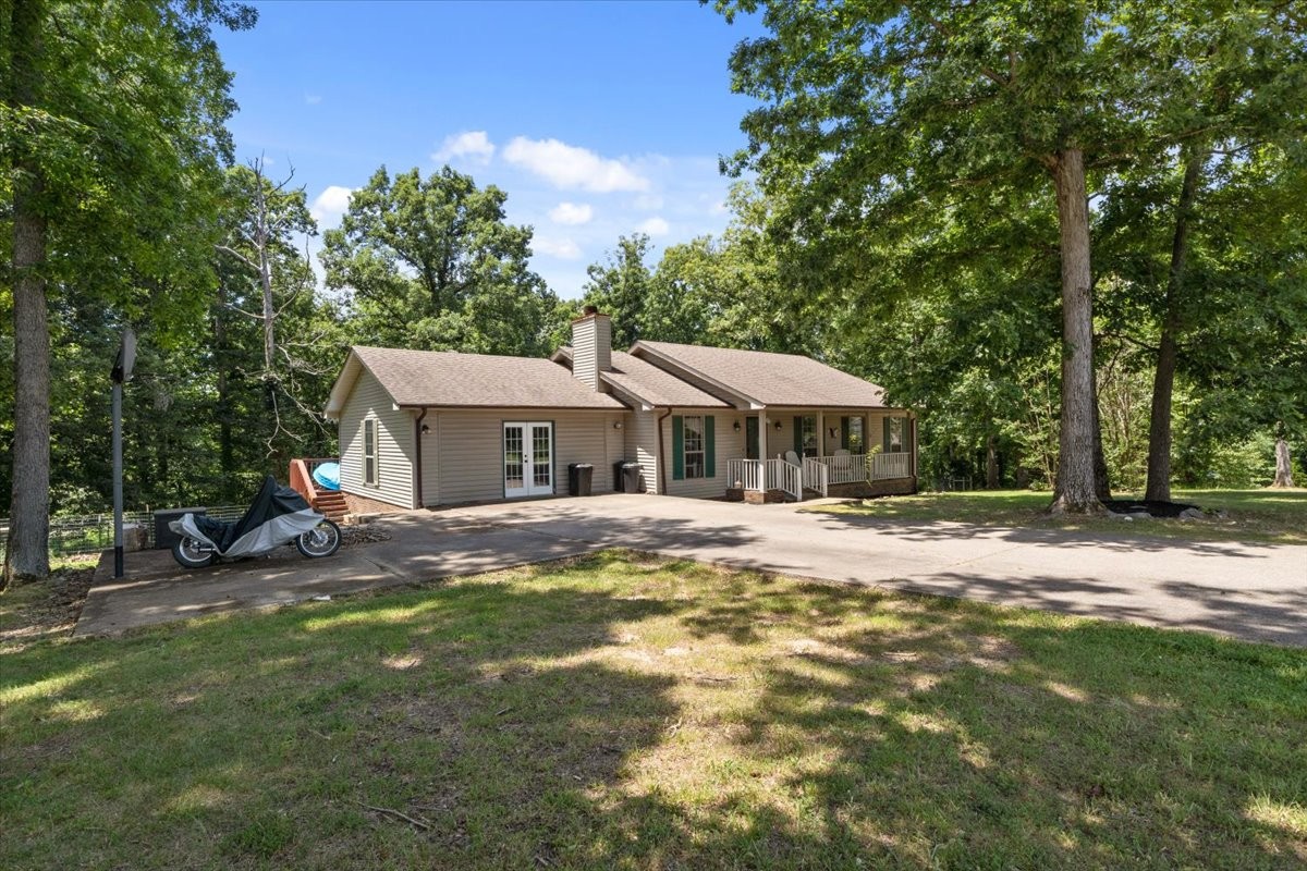169 Oak Crest Dr