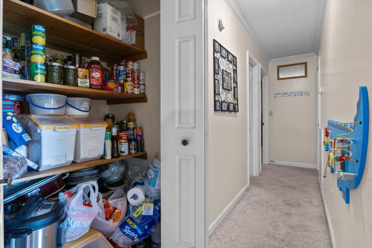 169 Oak Crest Dr