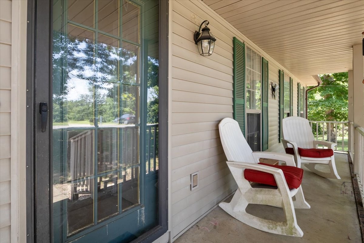 169 Oak Crest Dr