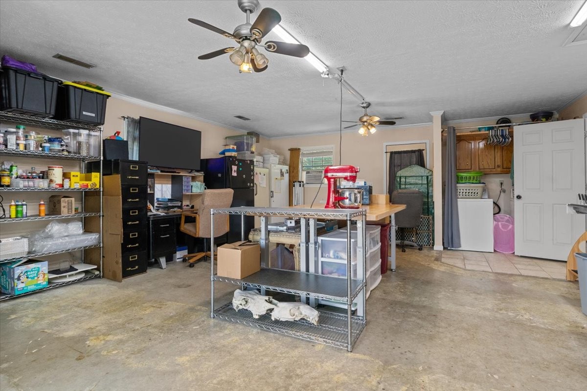 169 Oak Crest Dr