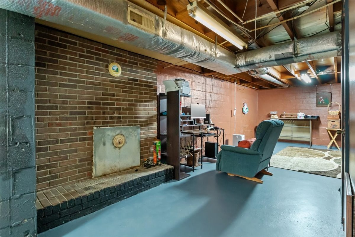 316 N Main St