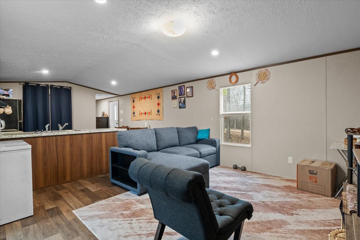 316 Friendship Dr