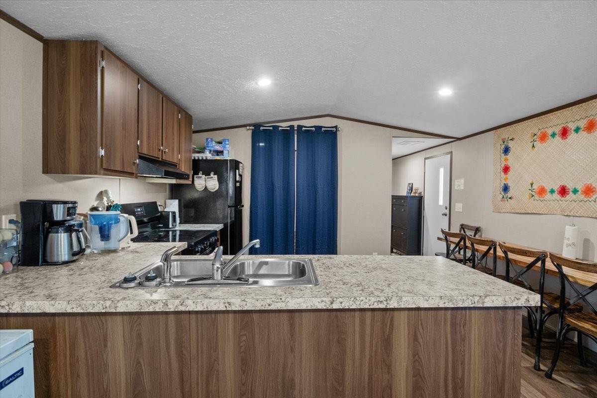316 Friendship Dr